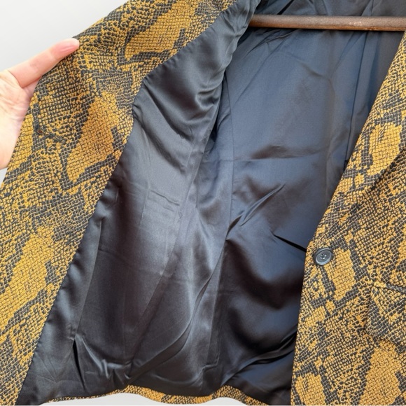 Joie Anilah Blazer in Python Print - Picture 4 of 7